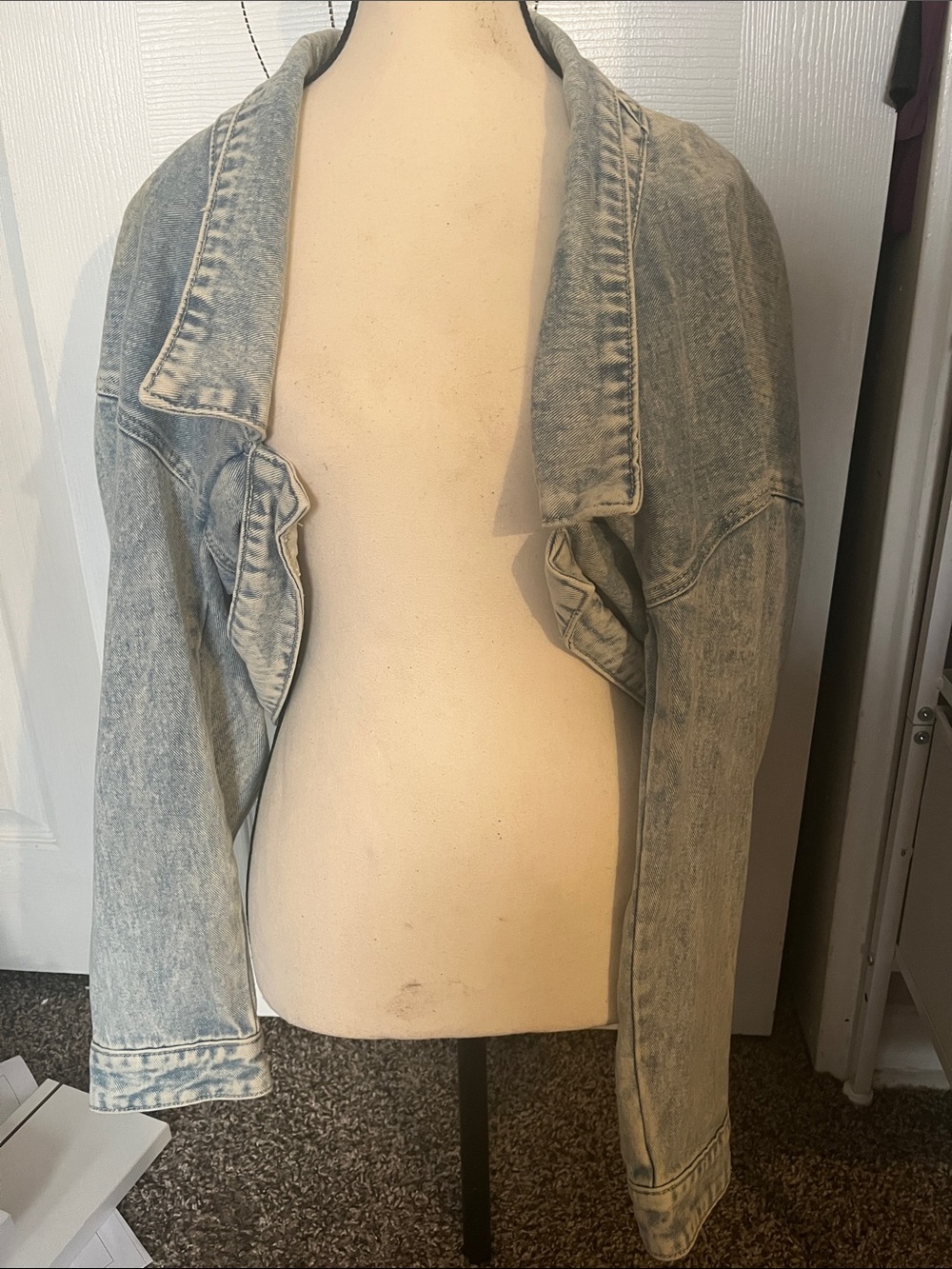 Light Wash Denim Jacket - Unbranded